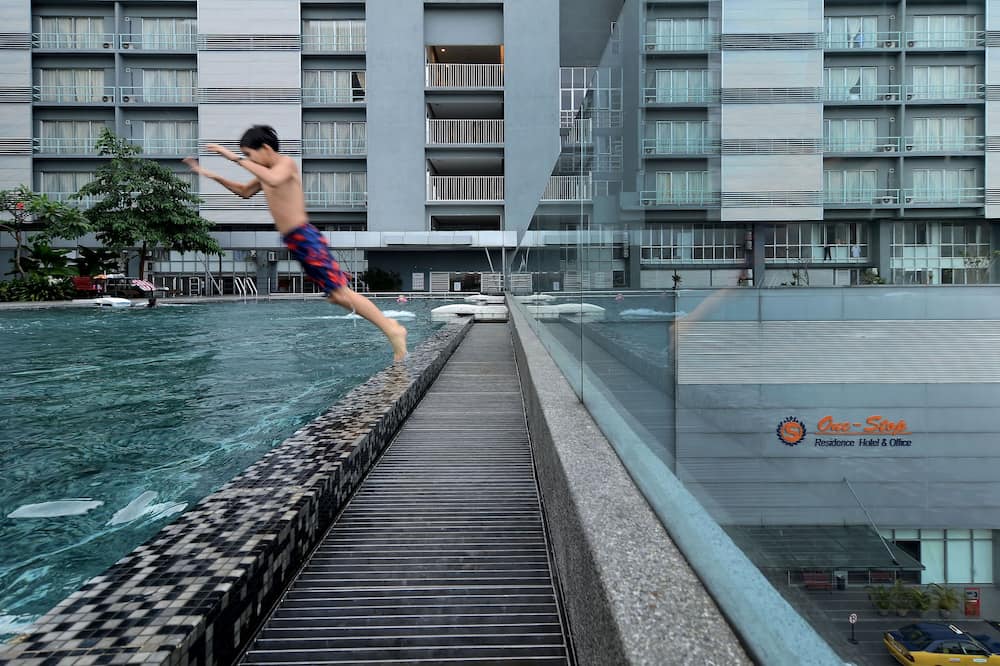 One-Stop Residence Hotel & Office