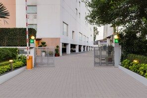 Fachada de la propiedad