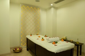 Massage/treatment rooms - Lemon Tree Hotel, Chandigarh (Chandigarh)