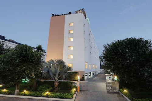 Lemon Tree Hotel, Chandigarh
