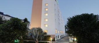Lemon Tree Hotel, Chandigarh