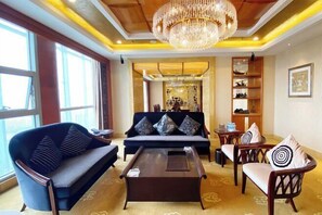 In-room safe, iron/ironing board, alarm clocks - Empark Grand Hotel (Anhui) (Hefei)