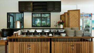 Daily buffet breakfast (THB 150 per person)