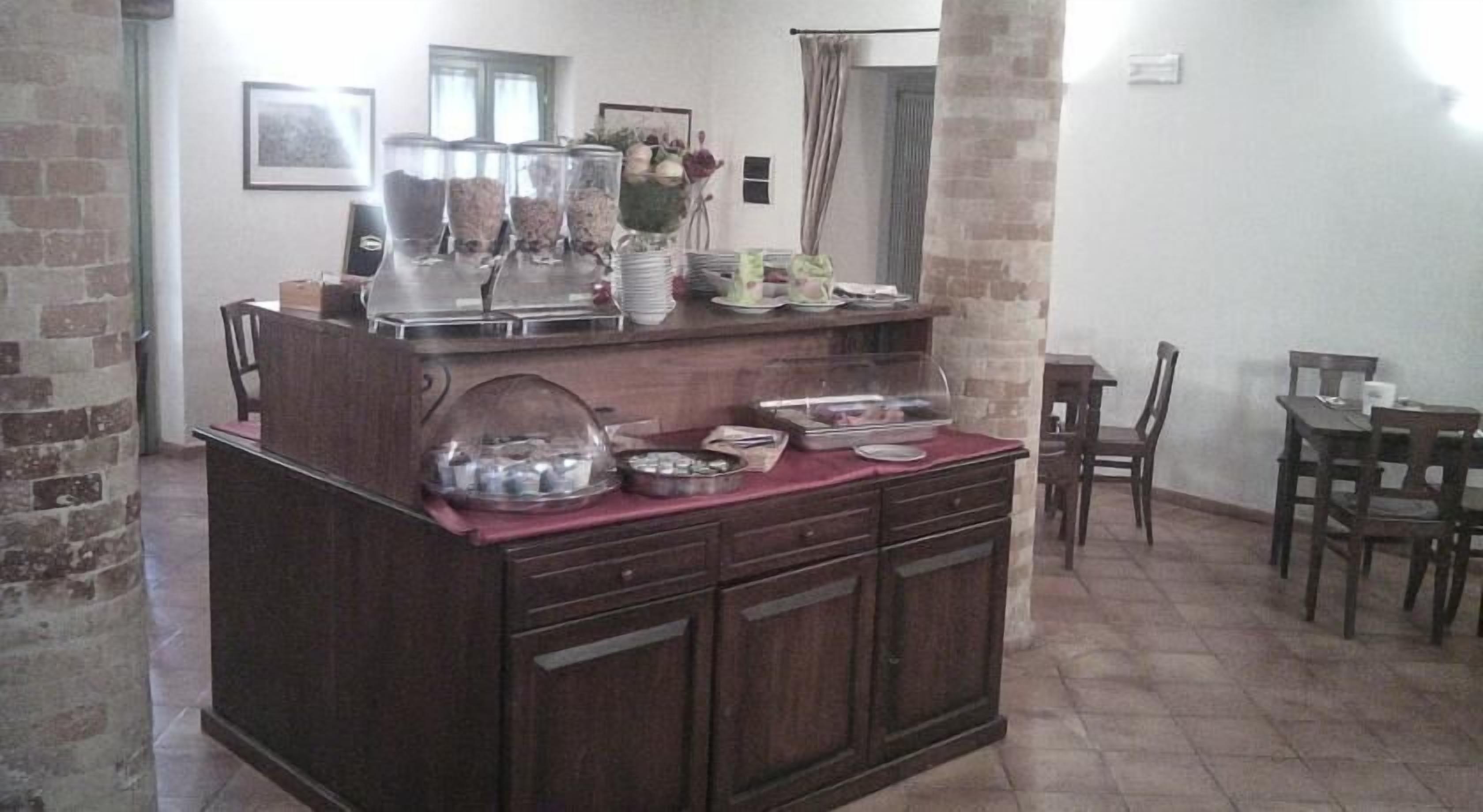 daily buffet breakfast for a fee