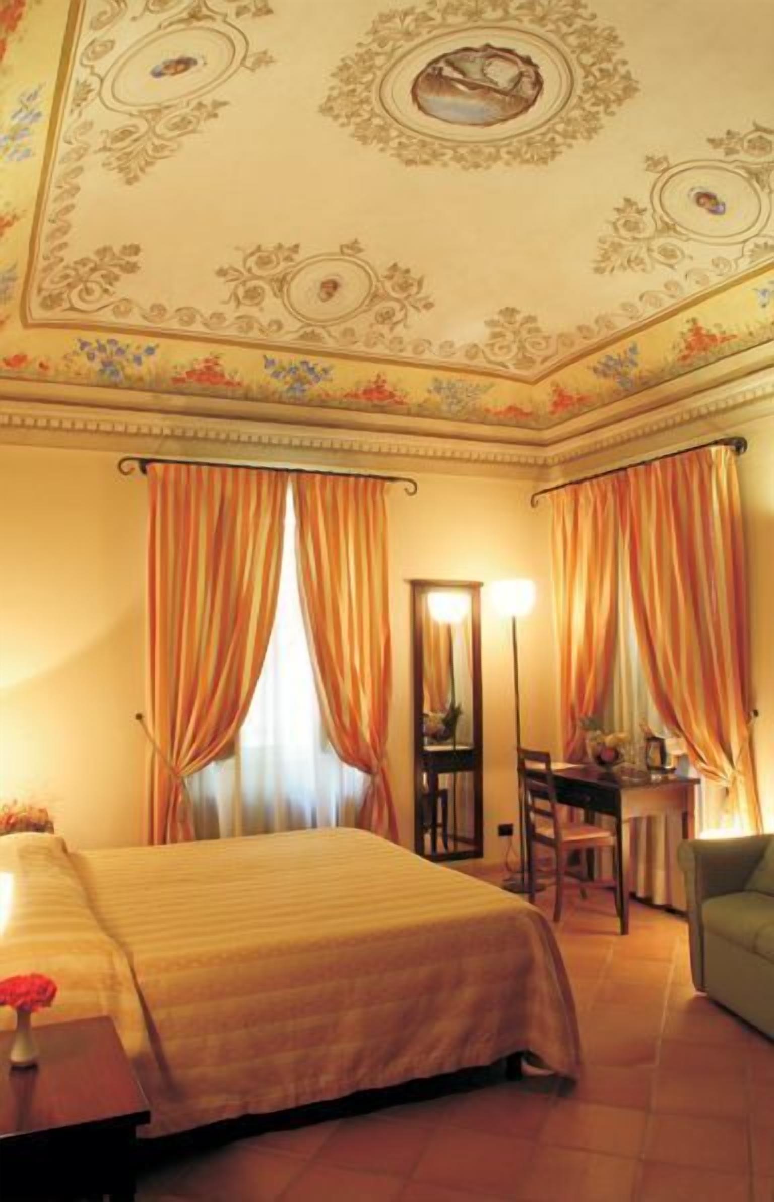 suite | hypo-allergenic bedding, pillow-top beds, minibar, in-room safe