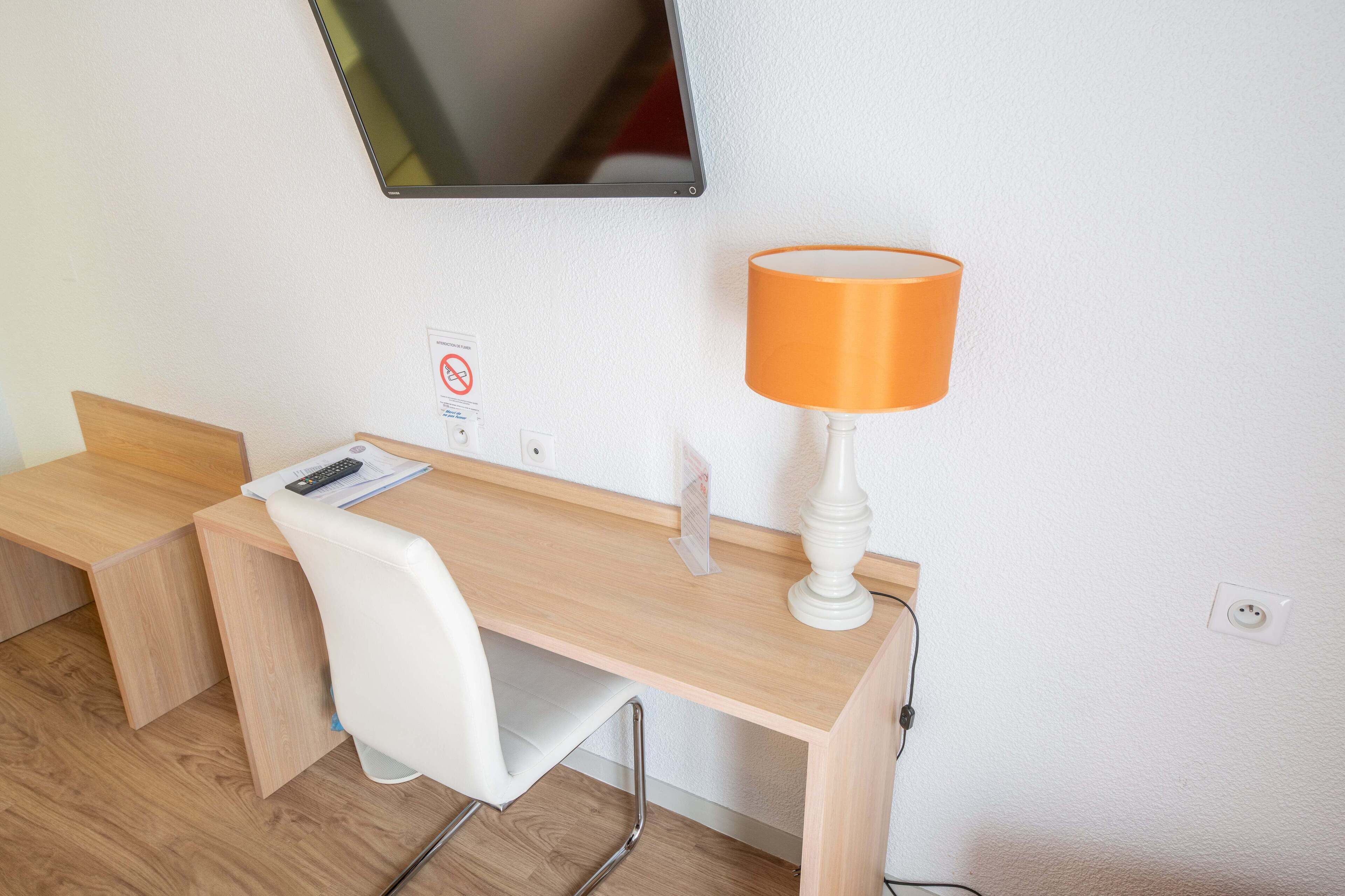 standard double room | desk, laptop workspace, blackout curtains, soundproofing