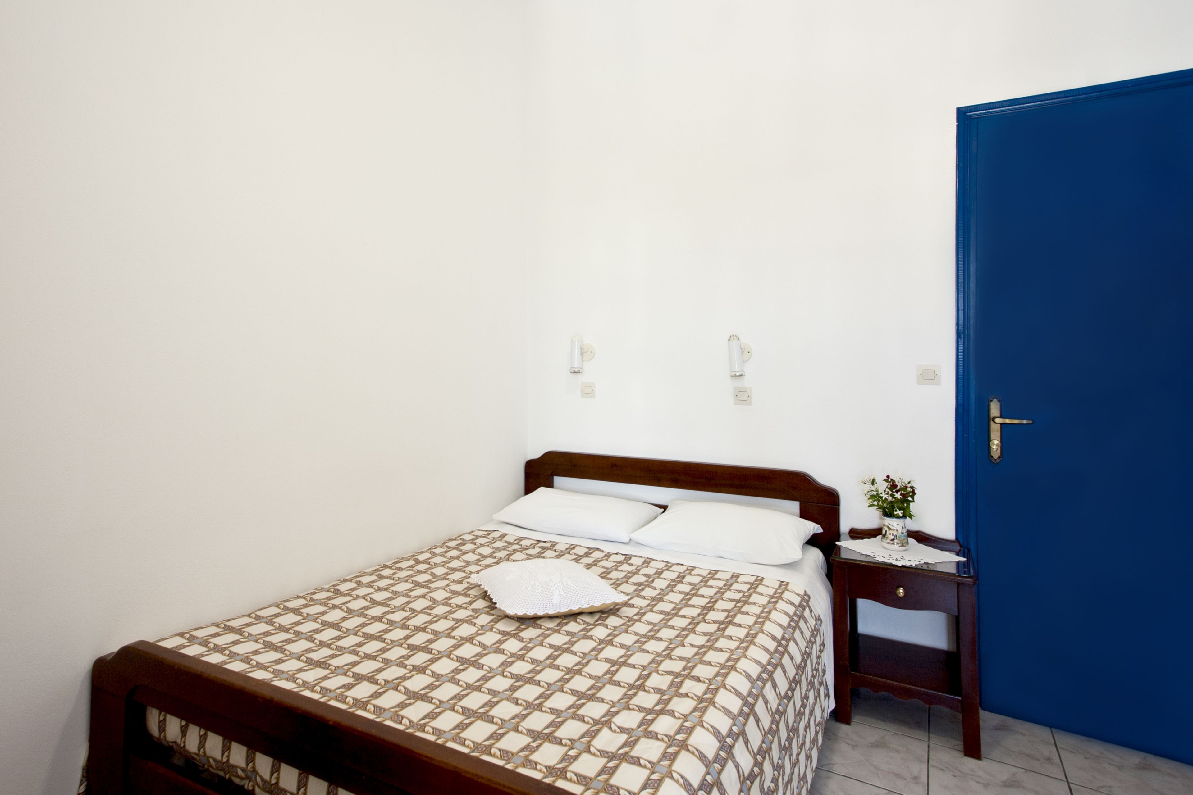 studio | egyptian cotton sheets, pillow-top beds, in-room safe, blackout curtains