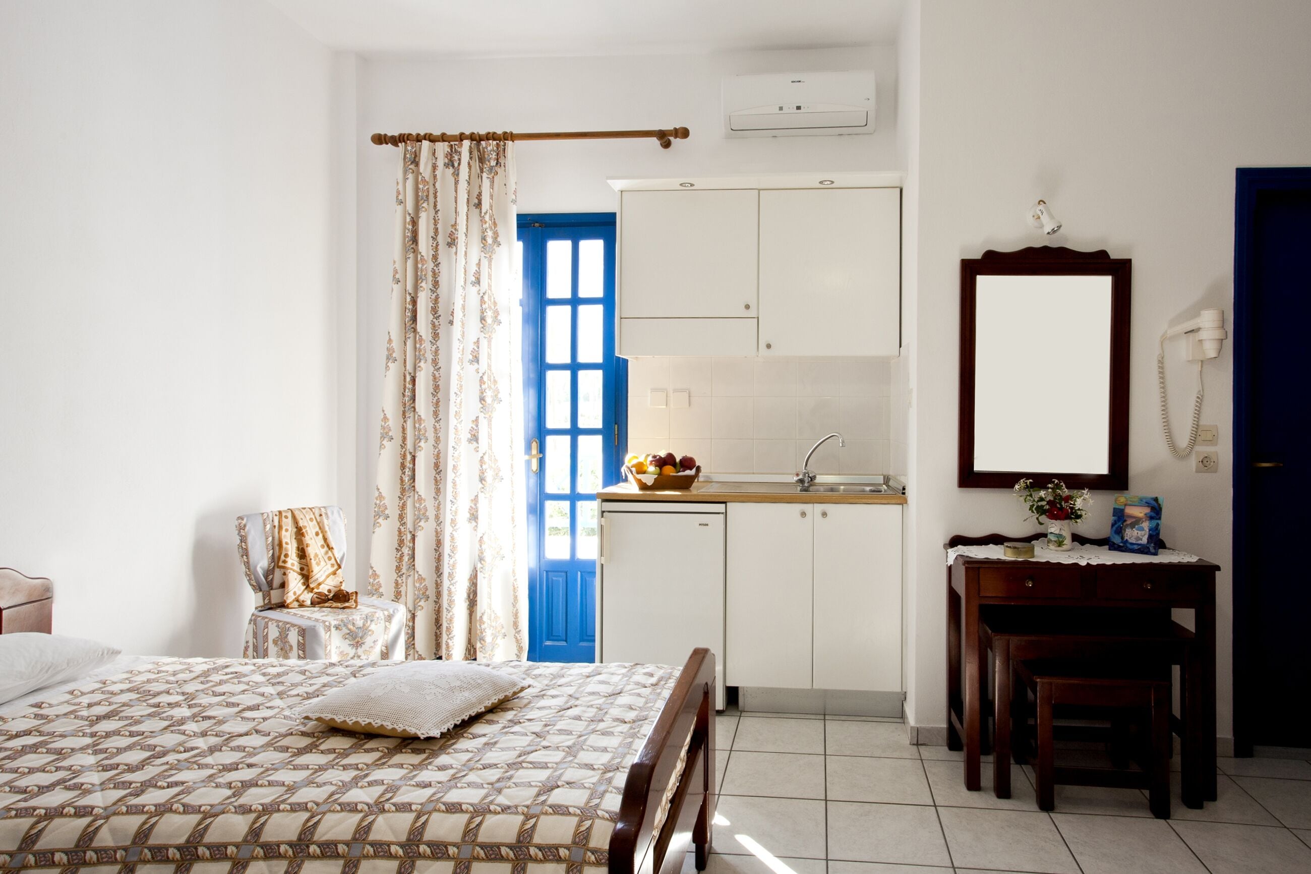 Egyptian cotton sheets, pillow-top beds, in-room safe, blackout curtains