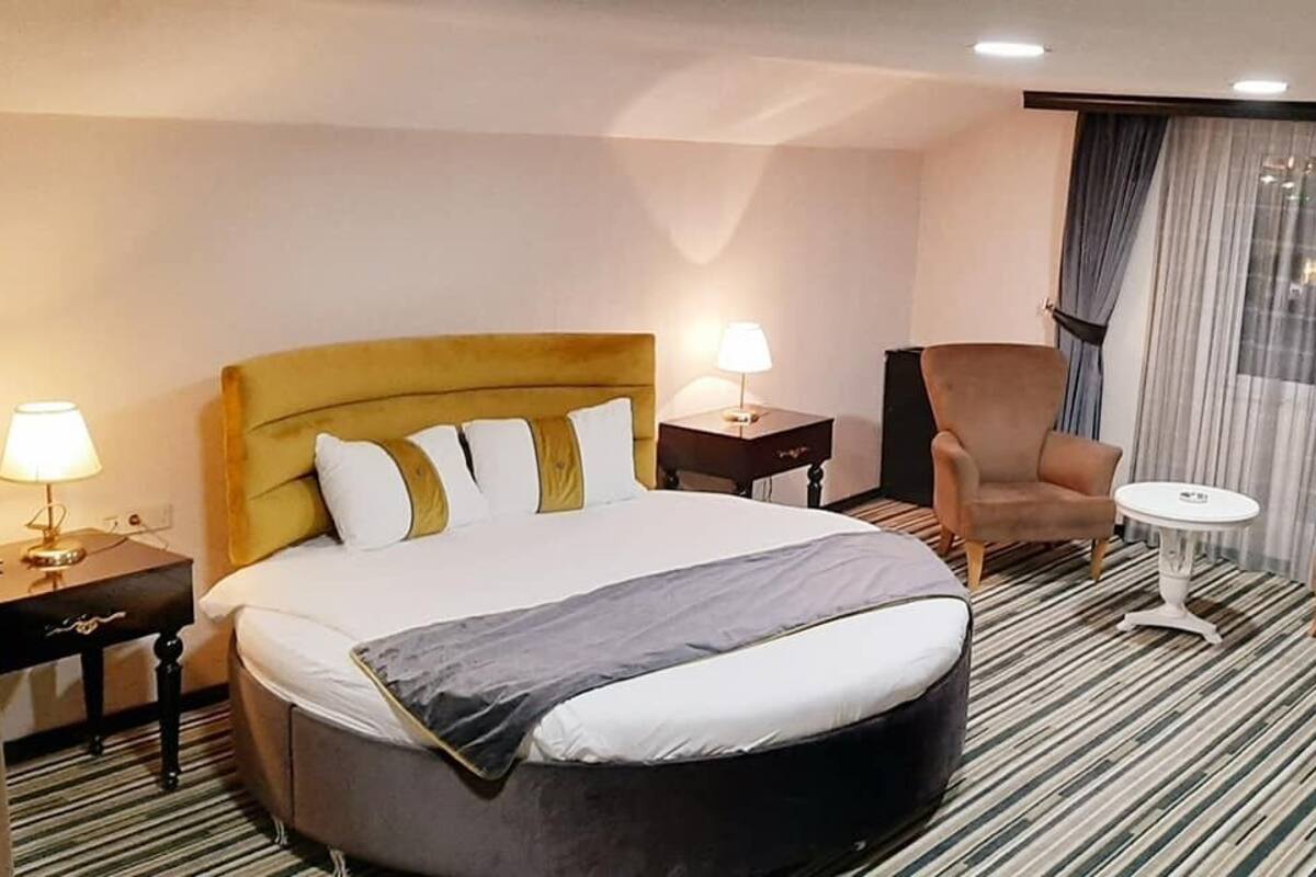 Comfort Studio Suite, Smoking, City View | Minibar, in-room safe, WiFi (free)