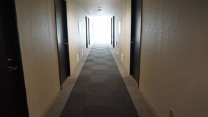 Hallway - Sunline Fukuoka Hakata Ekimae (Fukuoka)