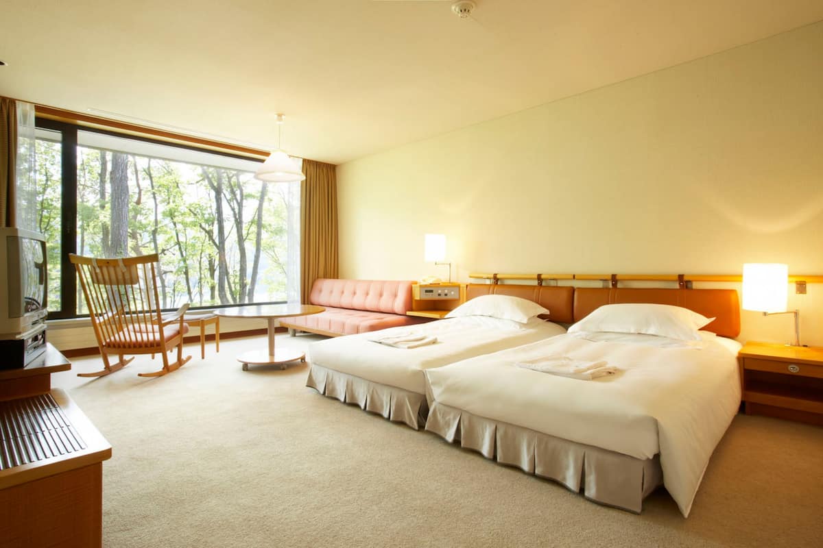 Standaard Twin kamer, 2 eenpersoonsbedden, roken, uitzicht op meer | Gratis wifi