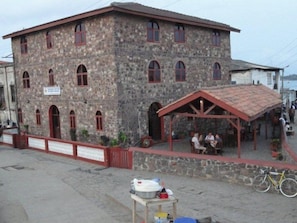 Exterior - Coconut Grove Bridge House (Elmina)