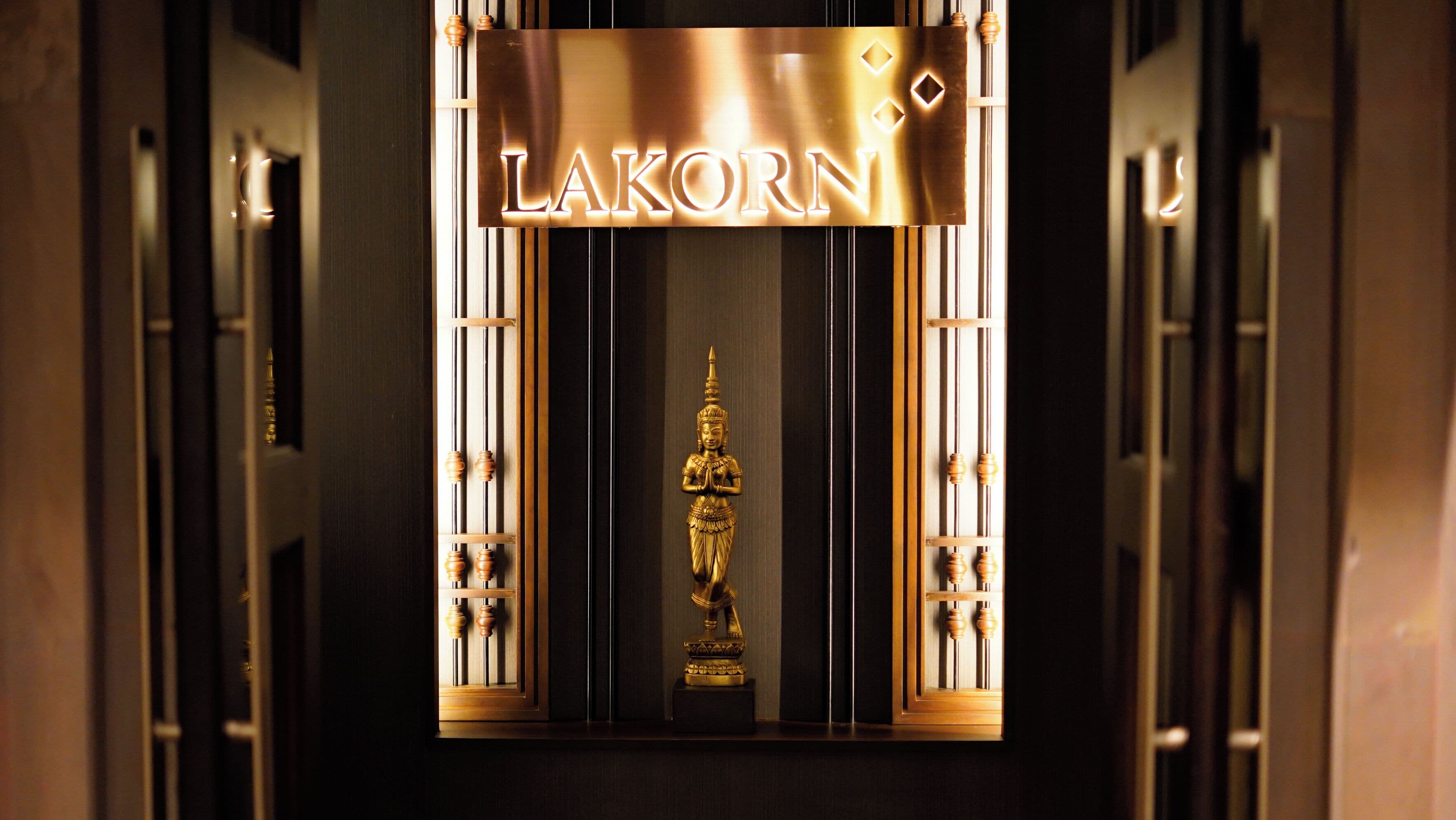 pool views, open daily