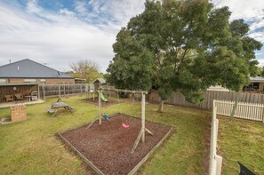 Área de juegos infantiles al aire libre