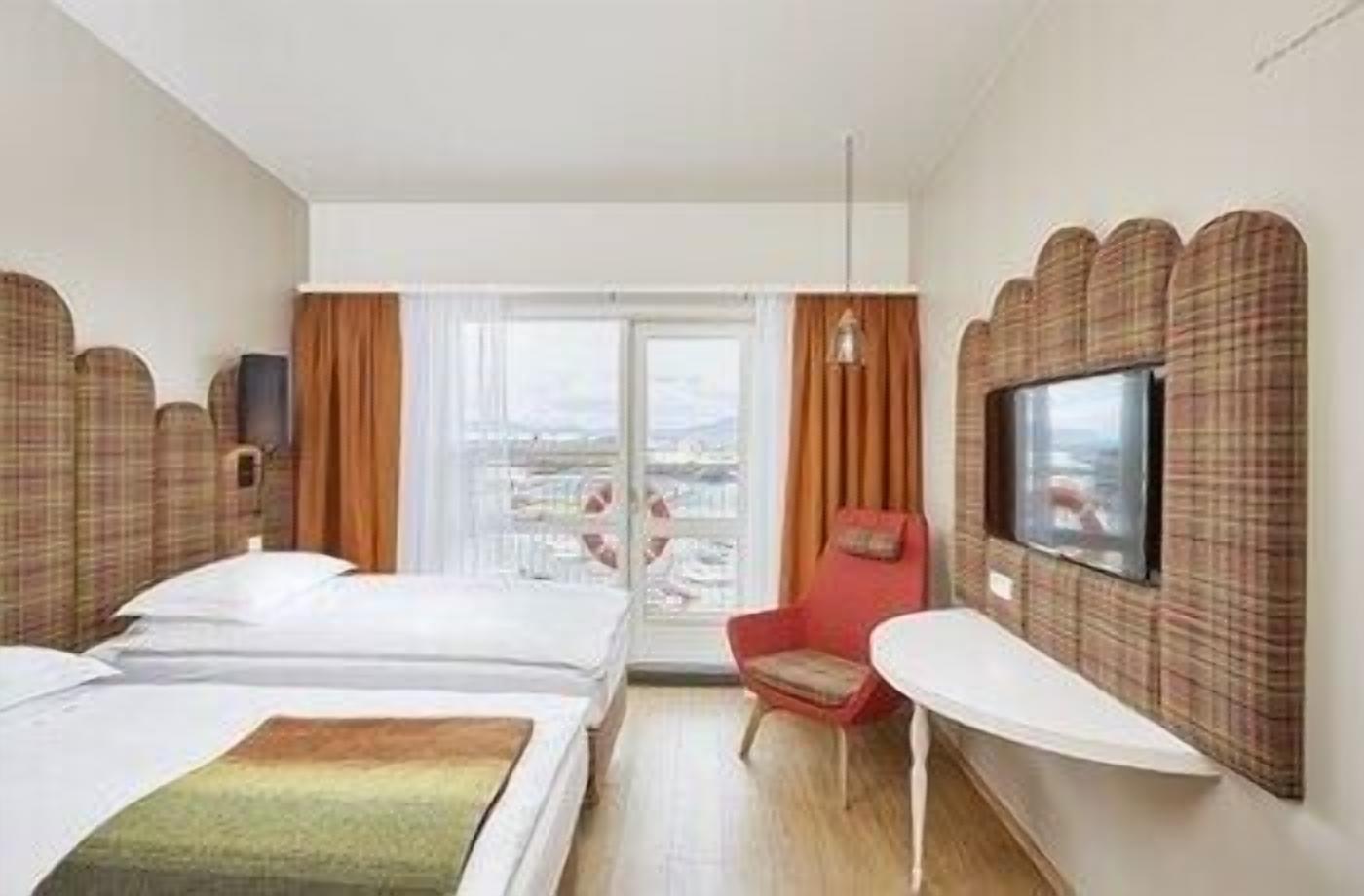 Coffres-forts dans les chambres, bureau