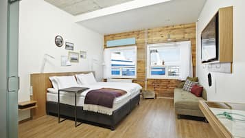 1 bedroom, hypo-allergenic bedding, in-room safe, desk