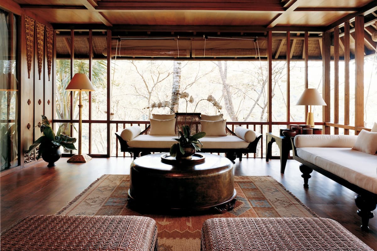 Egyptian cotton sheets, premium bedding, down duvets, Tempur-Pedic beds