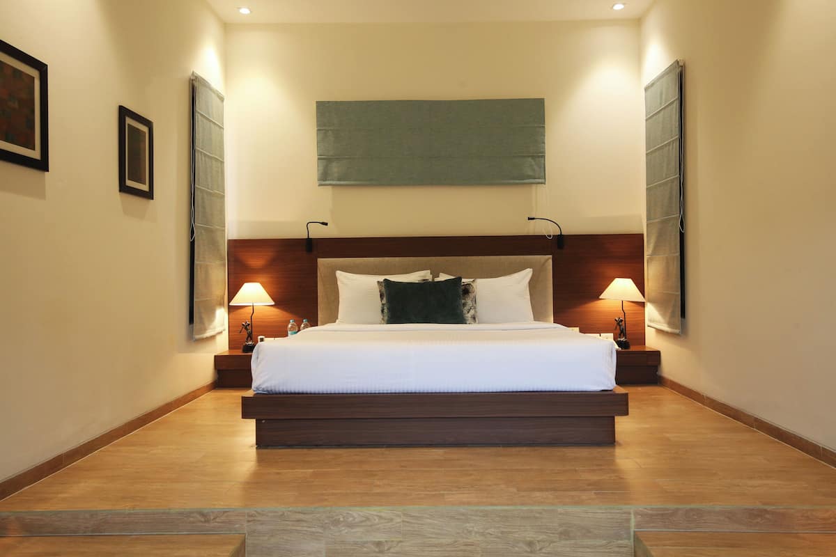 Artículos del minibar gratis y caja de seguridad en la habitación