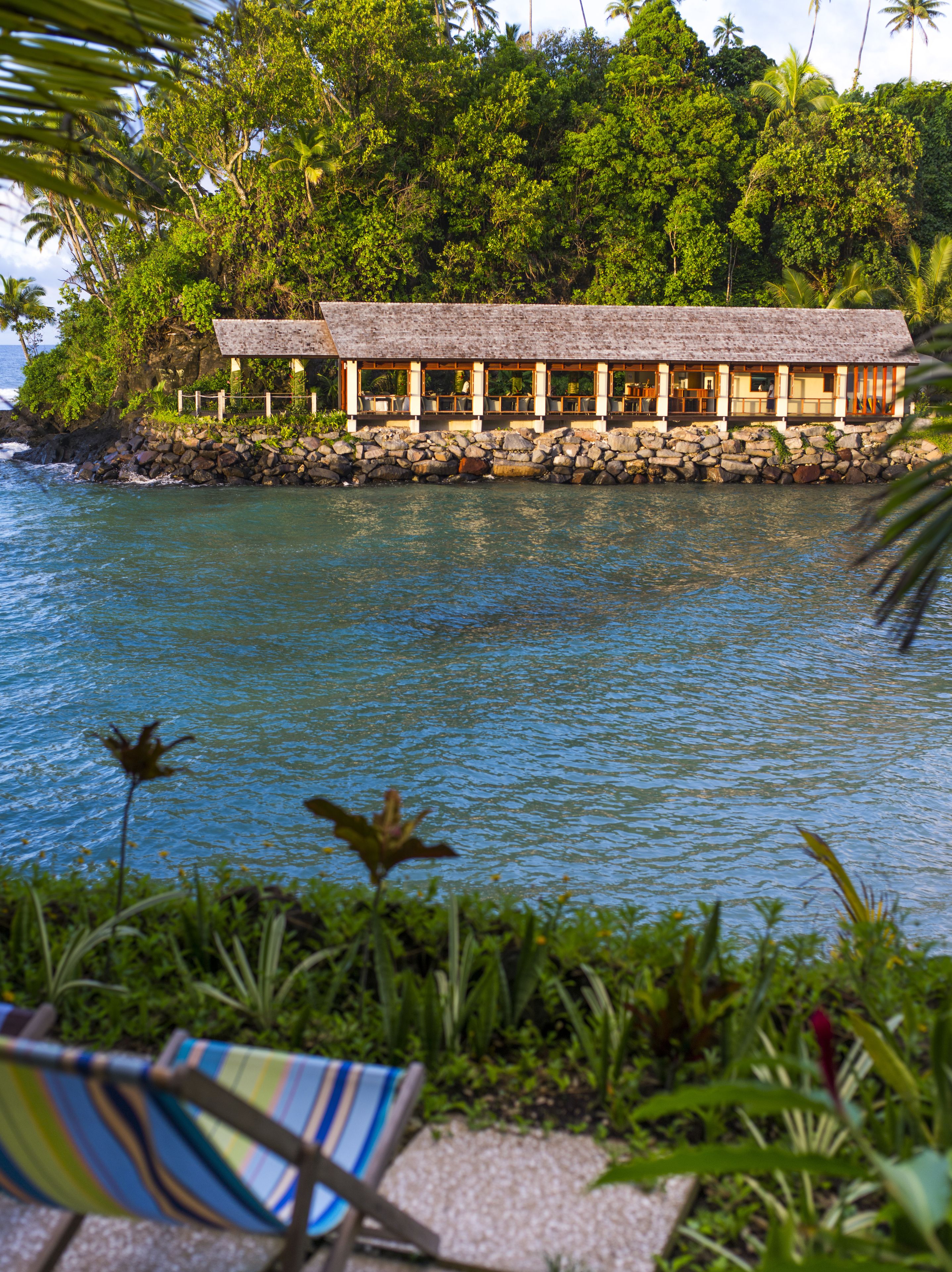 Serviço de café da manhã, culinária internacional, vistas para a praia 