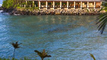 Serviço de café da manhã, culinária internacional, vistas para a praia