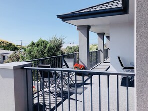 Balcony - Oamaru Motor Lodge (Oamaru)