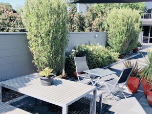 Daily full breakfast (NZD 16 per person) - Oamaru Motor Lodge (Oamaru)