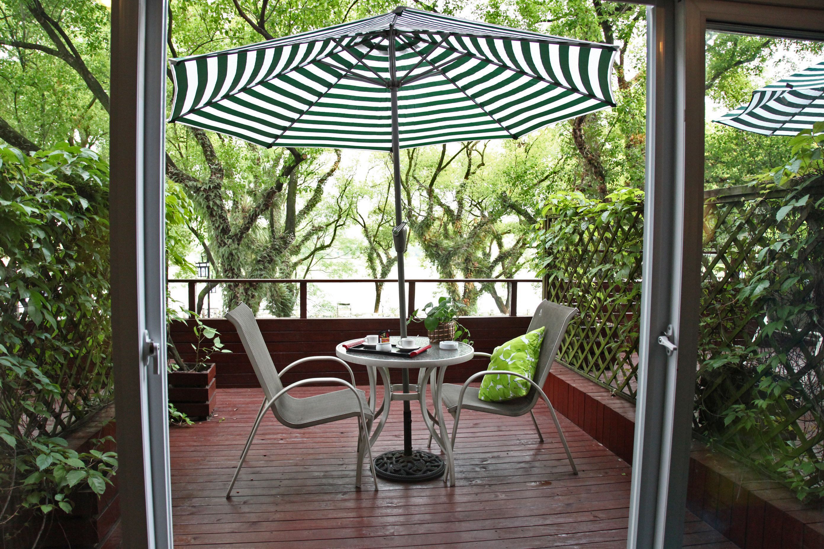 豪華雙人房, 1 張特大雙人床, 河景 | 露台/庭院