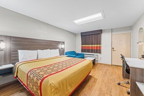 Egyptian cotton sheets, premium bedding, pillowtop beds, desk