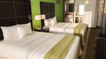 Cubrecamas, colchones con pillow-top, wifi gratis y despertador