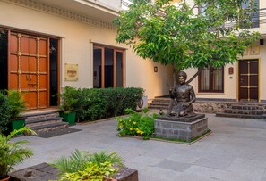 Courtyard - Fort JadhavGADH - A GADH Heritage Hotel (Sasvad)
