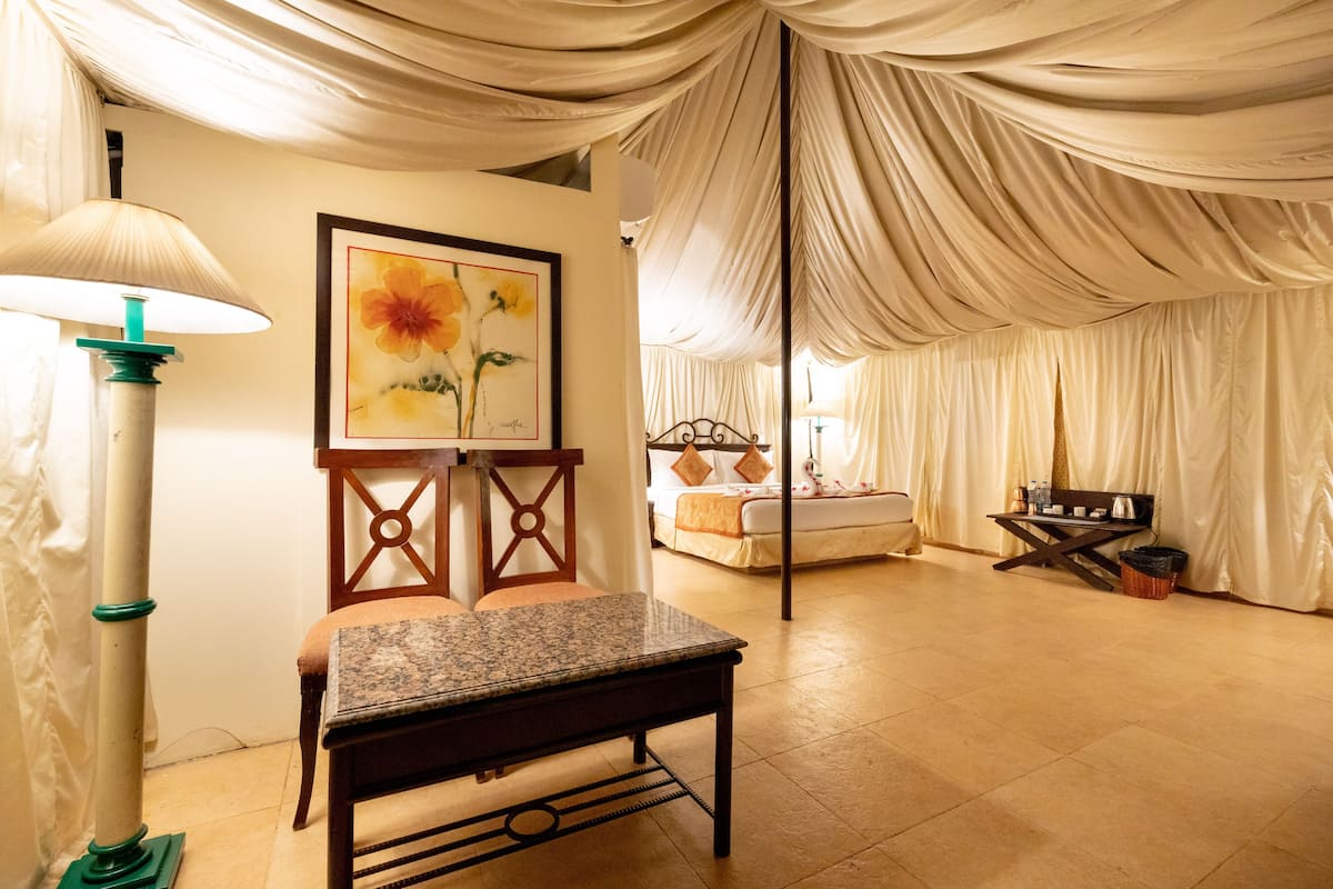 Chhavani - Royal Tent | Premium bedding, in-room safe, laptop workspace, soundproofing