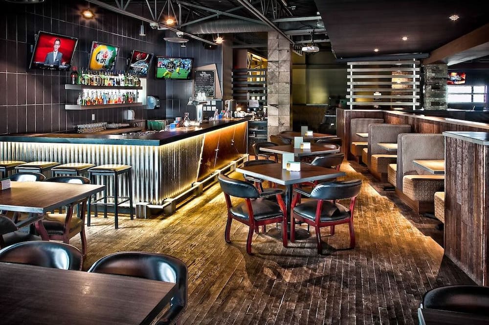 Days Inn & Conference Centre by Wyndham Camrose Norsemen
