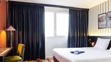 Chambre Confort, 1 lit double | Literie de qualité supérieure, bureau