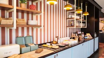 Colazione a buffet inclusa, servita tutte le mattine