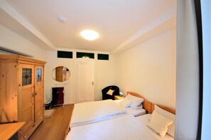Premium bedding, desk, soundproofing, iron/ironing board
