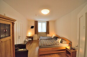 Premium bedding, desk, soundproofing, iron/ironing board