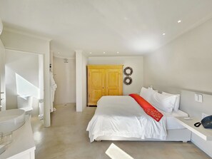 Deluxe Suite 303 / Kitchenette | 1 camera, biancheria in cotone egiziano