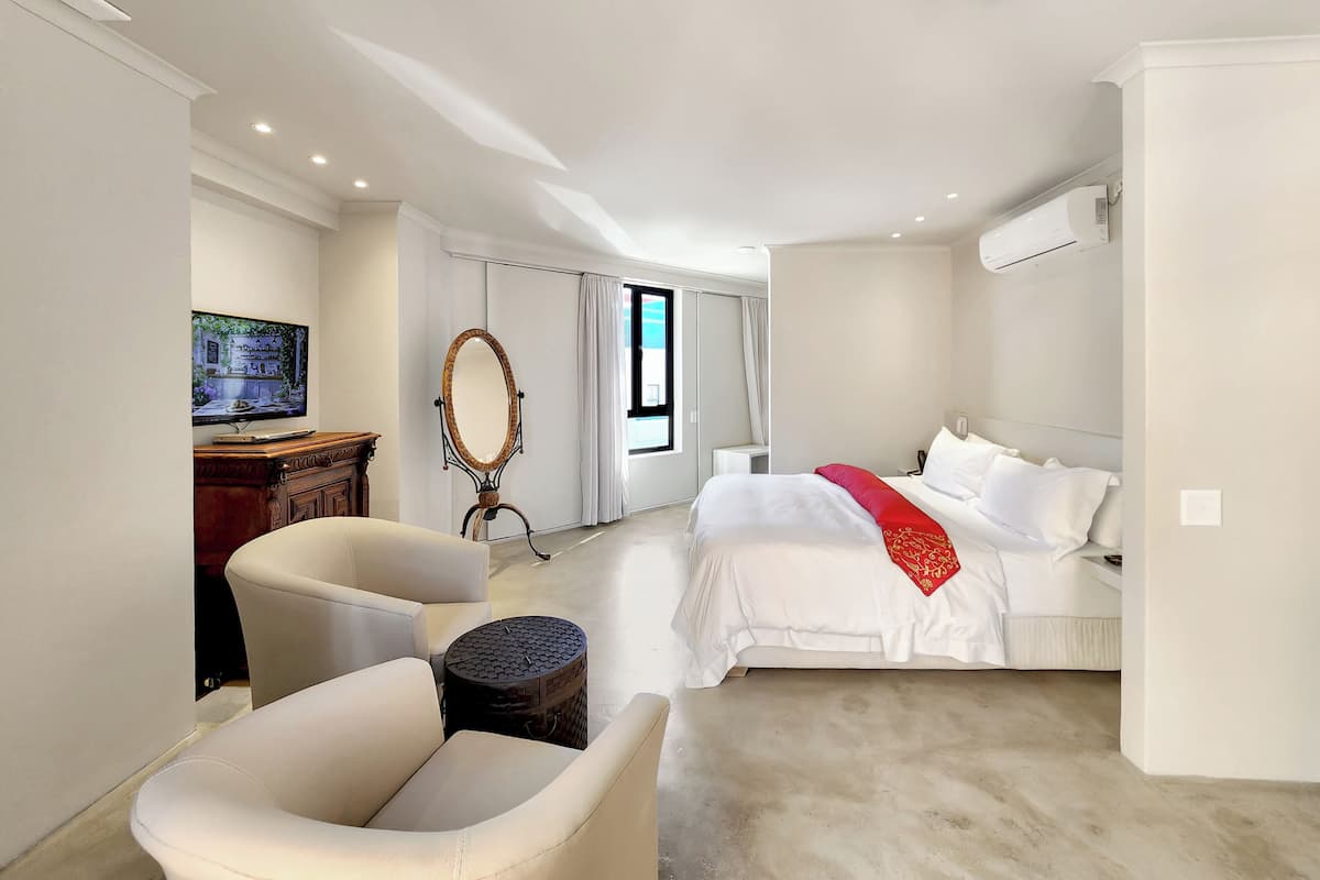 Suite Deluxe (B+B) | 1 chambre, draps en coton égyptien, literie de qualité, coffre-fort