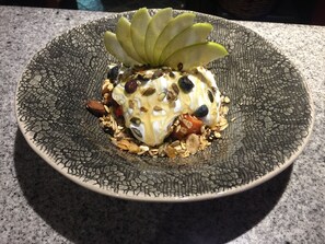 Free daily cooked-to-order breakfast  - Rouge on Rose Boutique Hotel (Cape Town)