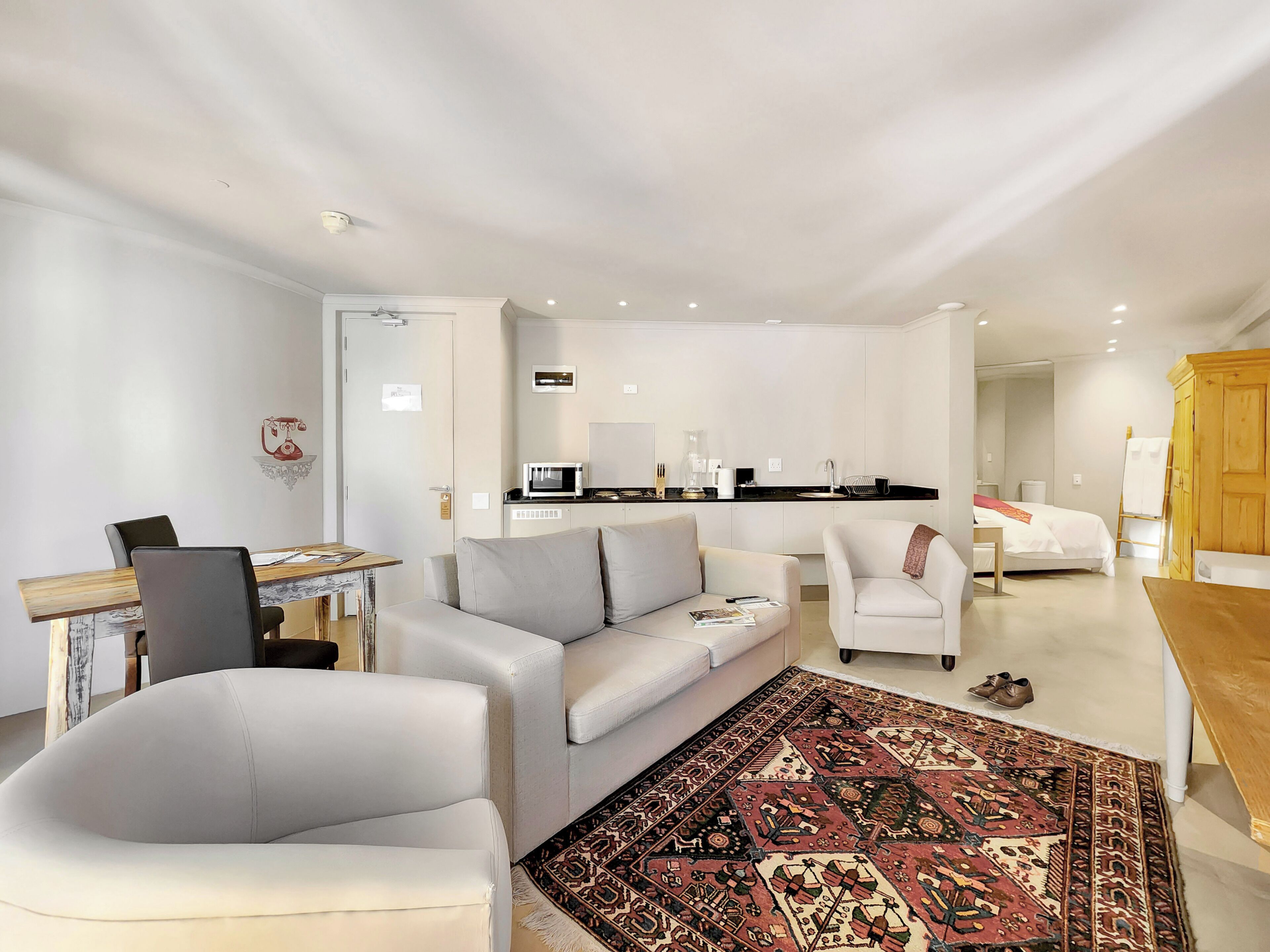 1 bedroom, Egyptian cotton sheets, premium bedding, in-room safe