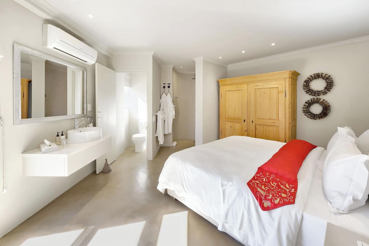 Deluxe Suite with kitchenette (B+B) | 1 chambre, draps en coton égyptien, literie de qualité, coffre-fort