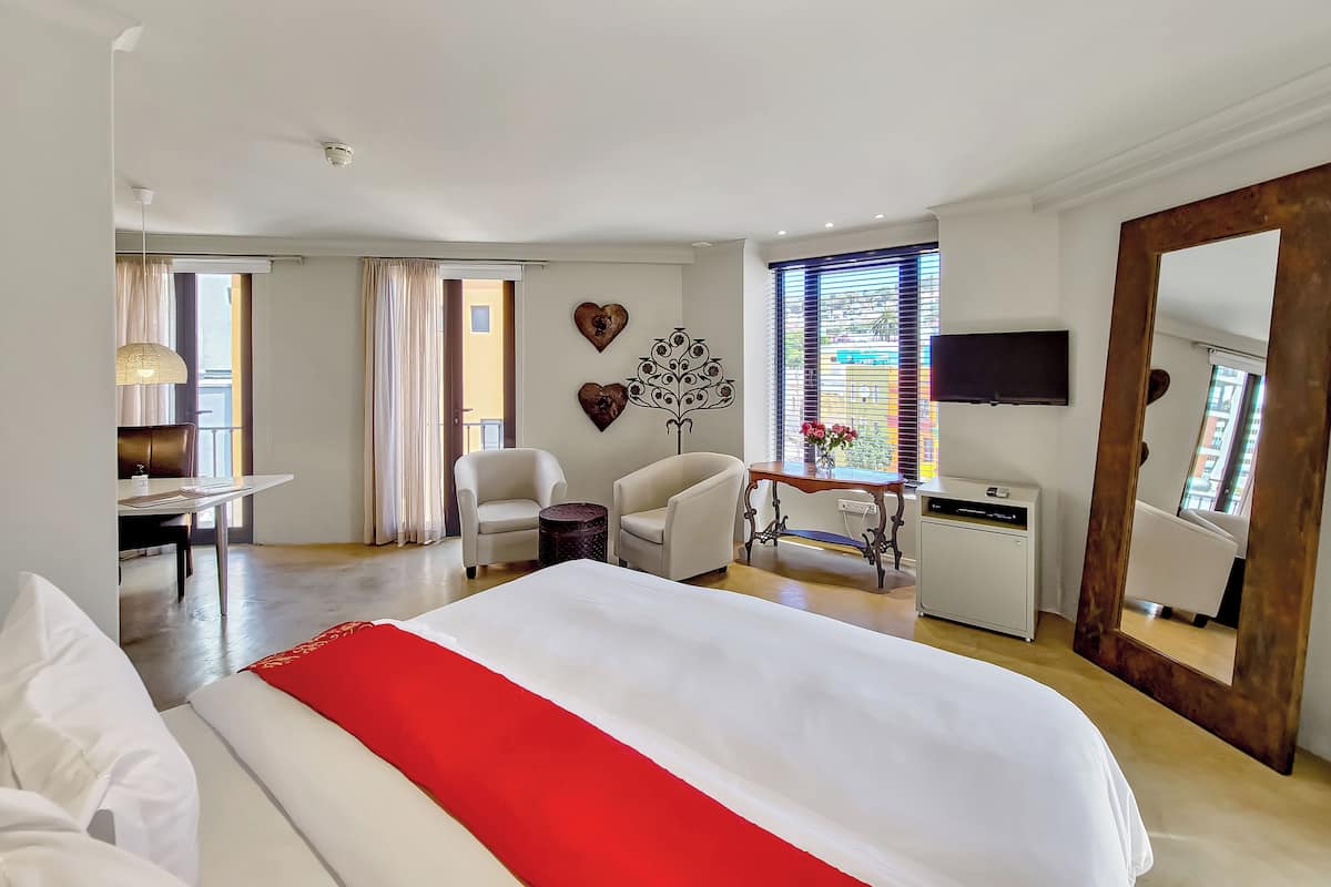 Suite Deluxe (B+B) | 1 chambre, draps en coton égyptien, literie de qualité, coffre-fort