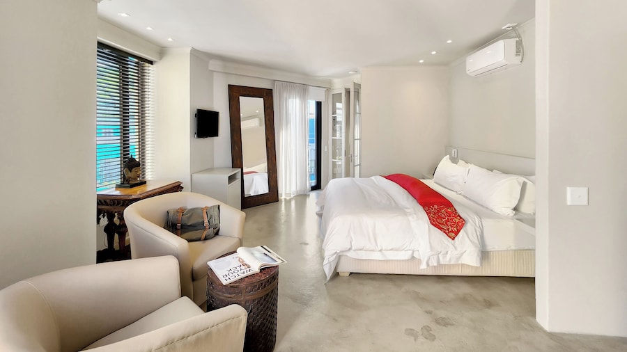 Rouge on Rose Boutique Hotel