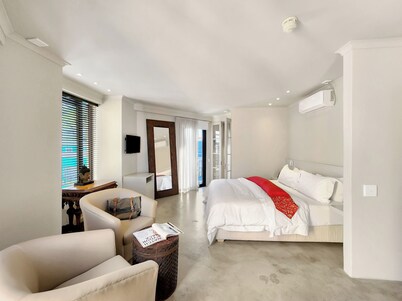 Rouge on Rose Boutique Hotel