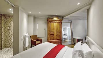 Deluxe Suite 201 / Kitchenette & Sleeper | 1 camera, biancheria in cotone egiziano