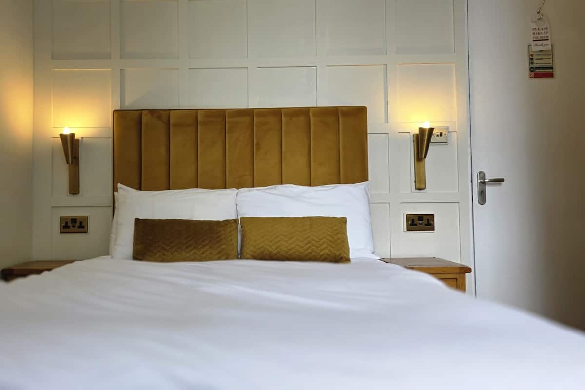 Standard-Doppelzimmer, 1 Doppelbett | Hochwertige Bettwaren, Schreibtisch, schallisolierte Zimmer