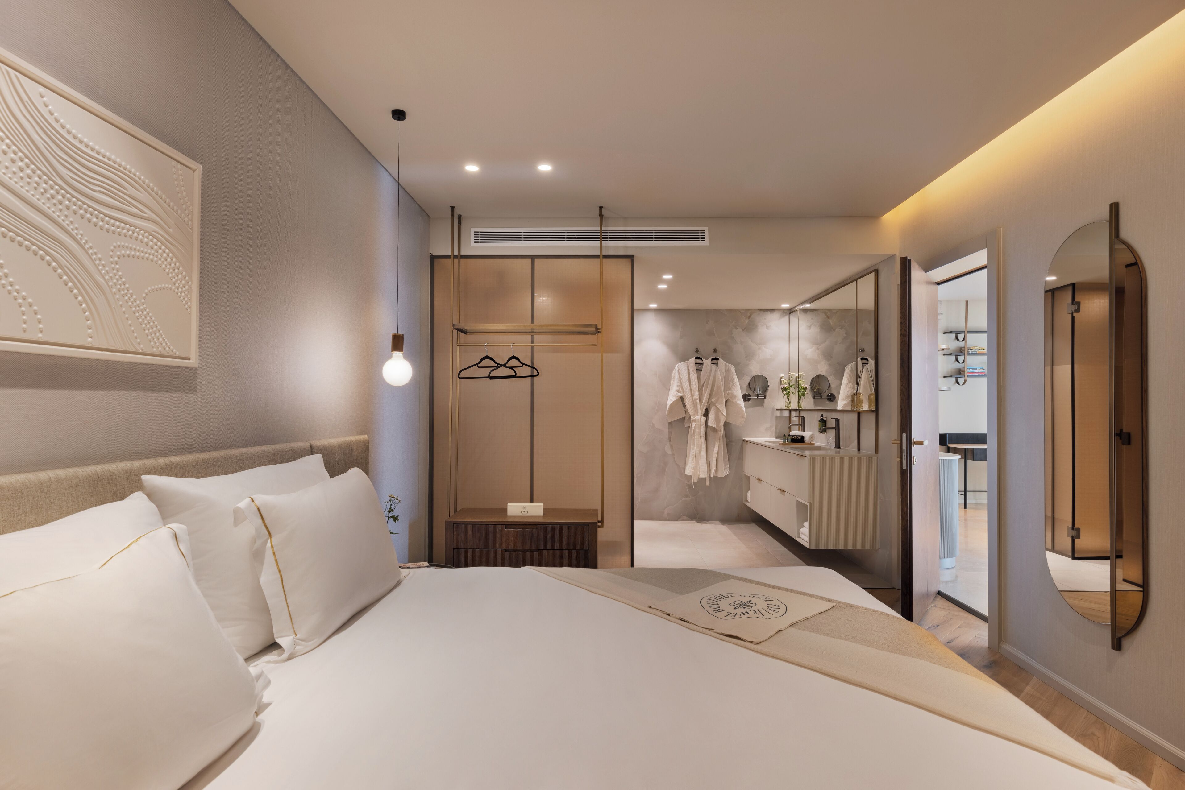 jewel suite | 1 bedroom, egyptian cotton sheets, premium bedding, in-room safe