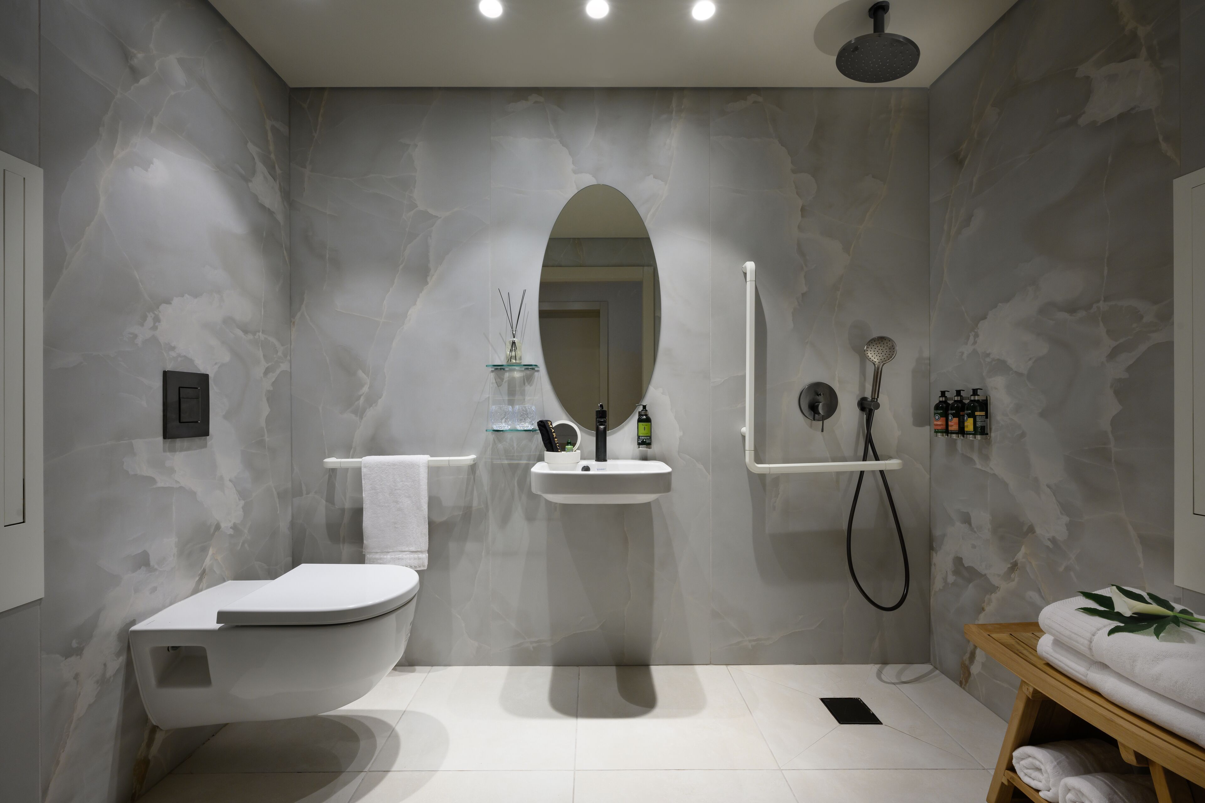 accessible room | 1 bedroom, egyptian cotton sheets, premium bedding, in-room safe