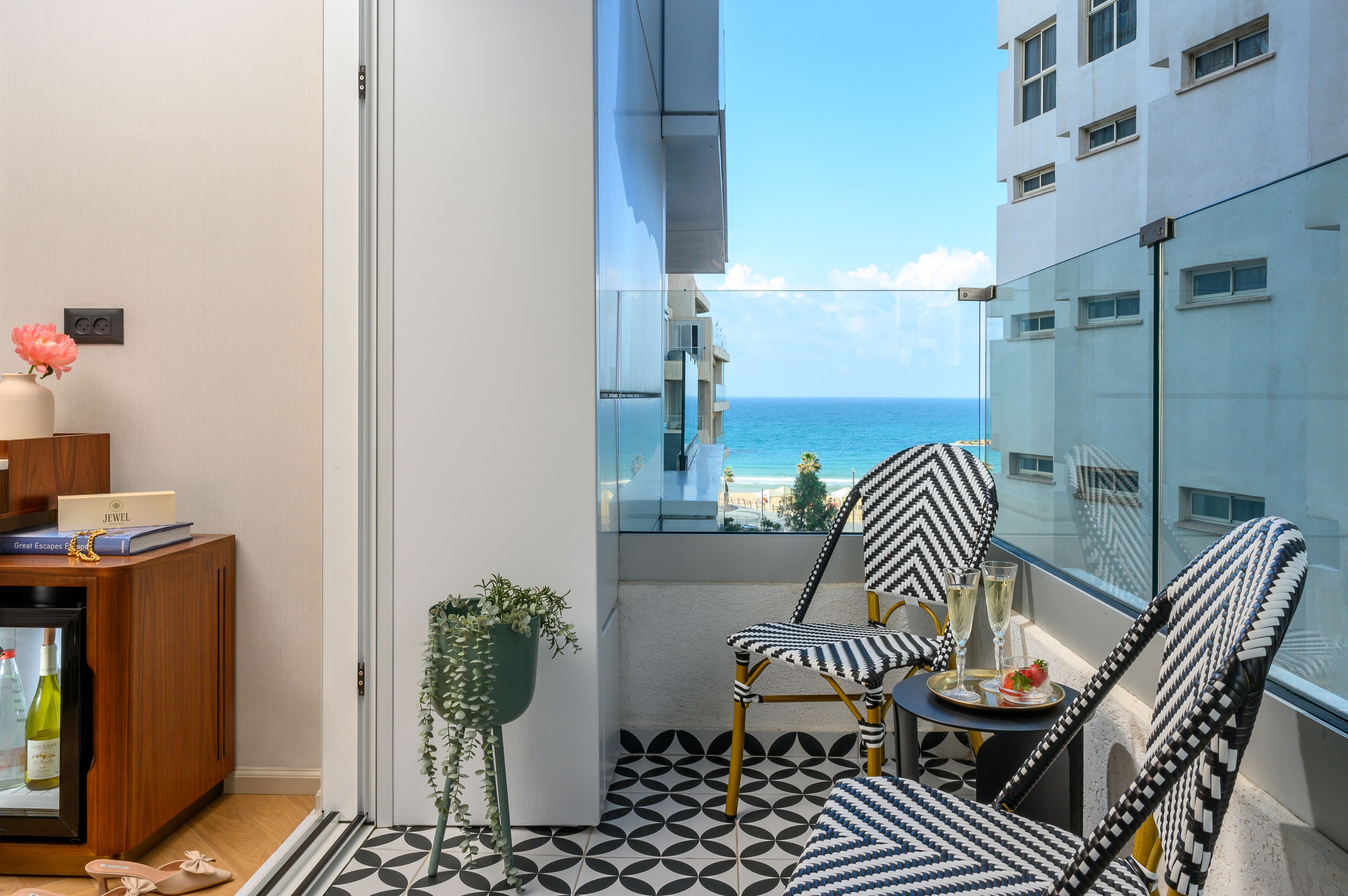 sea balcony room | 1 bedroom, egyptian cotton sheets, premium bedding, in-room safe