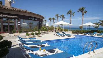 Outdoor pool, pool umbrellas
